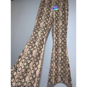 Brand New Missguided snake print flare pants 10/L